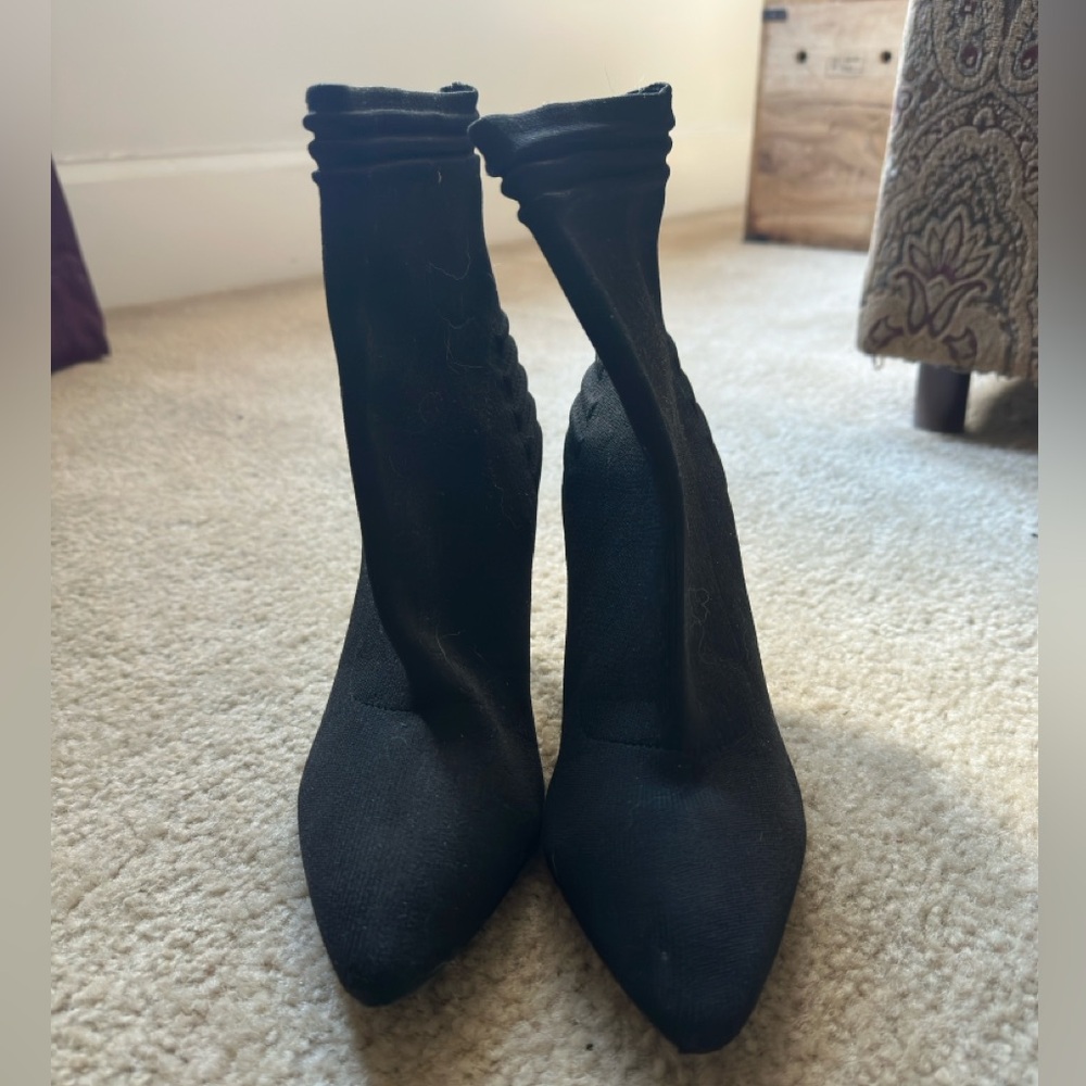 Elegant Black‎ Women's Shoes